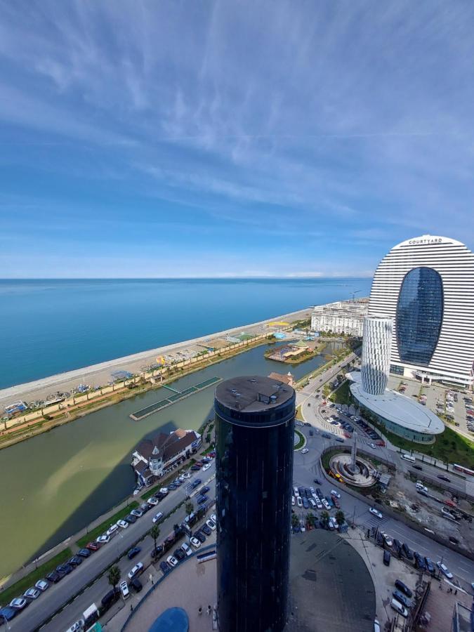 Номера На Высоких Этажах 24,31 Apartman Batumi Kültér fotó