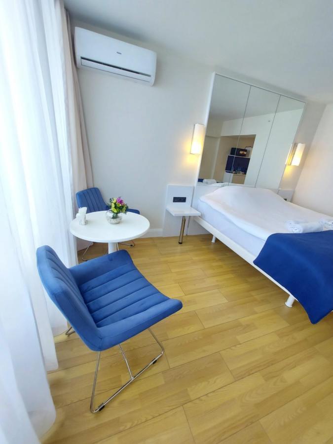 Номера На Высоких Этажах 24,31 Apartman Batumi Kültér fotó