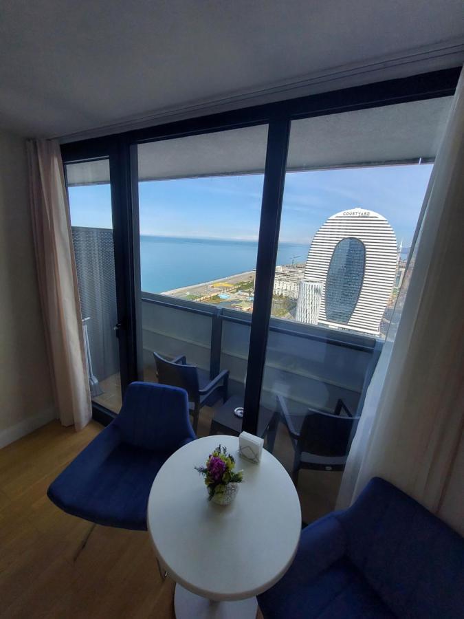 Номера На Высоких Этажах 24,31 Apartman Batumi Kültér fotó