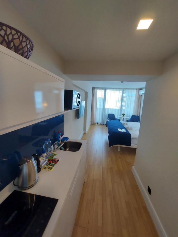 Номера На Высоких Этажах 24,31 Apartman Batumi Kültér fotó